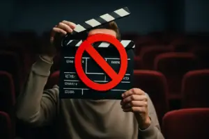 Perché alcuni film vengono censurati al cinema? La motivazione sorprendente che sfugge ai più